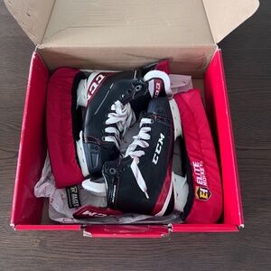 CCM Jetspeed Vibe Junior Ice Hockey Skates Size 3 Regular
